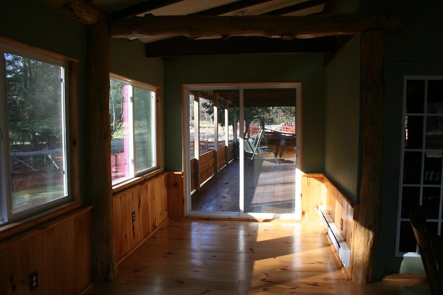 The Homestead - Deck and Sun Room